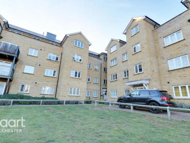 Clarendon Way, Colchester 1 bed apartment to rent £1,175 pcm £271 pw