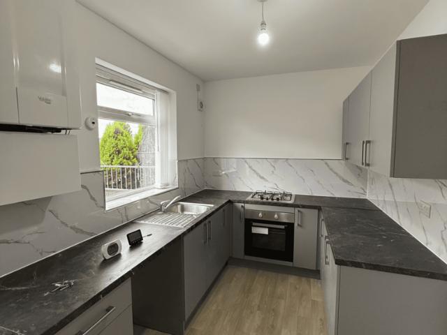 Clark Road, Leeds, LS9 2 bed terraced house to rent £1,025 pcm £237 pw