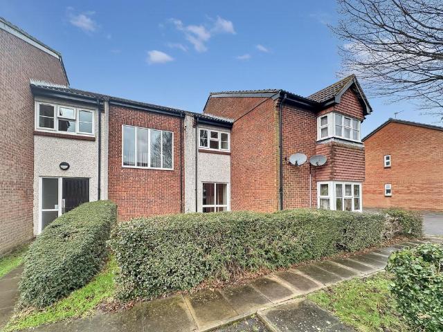 Clarkes Drive, Clarkes Drive. 1 bed apartment to rent £1,000 pcm £231 pw