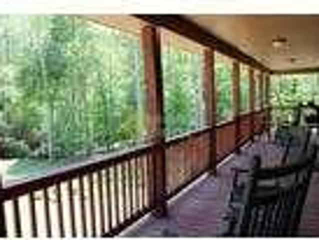 Clarkesville 4 bedroom Cabin