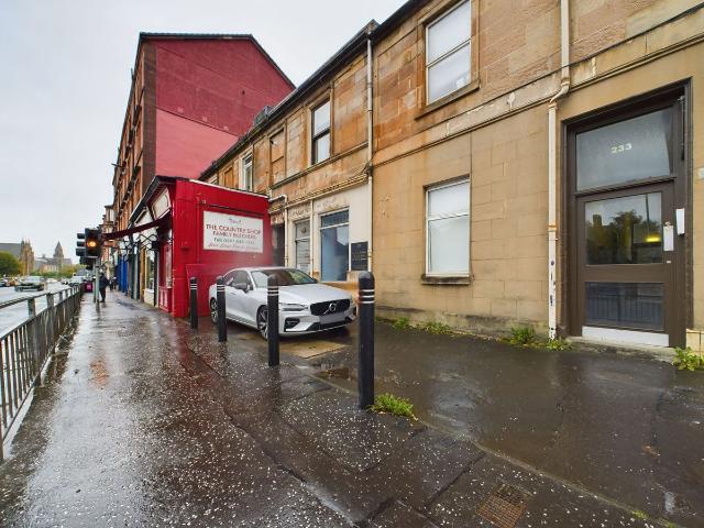 Clarkston Road, Glasgow G44, 1 bed flat to rent, £550 pcm | PrimeLocation