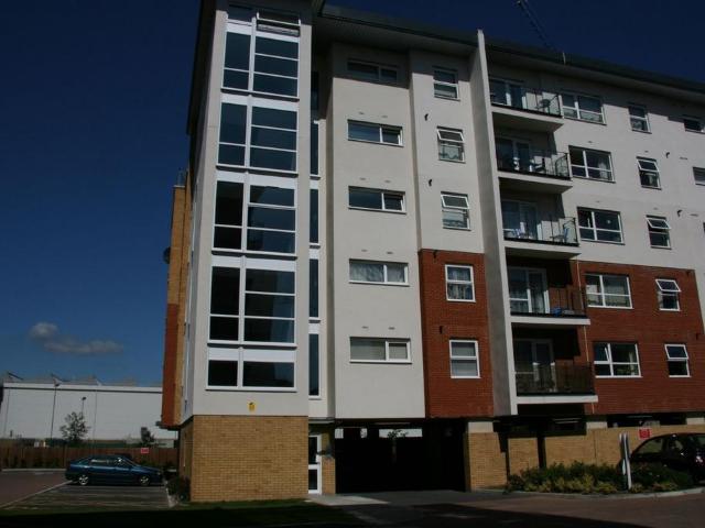 Clarkson Court, Hatfield, AL10 1 bed apartment to rent £1,300 pcm £300 pw