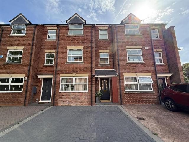 Clarkson Close, Nuneaton 4 bed terraced house to rent £1,450 pcm £335 pw
