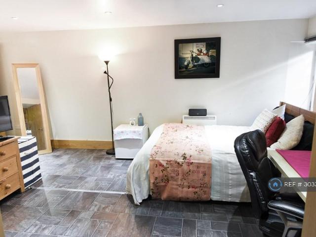 Clarkson Street, Sheffield, S10 1 bed in a house share to rent £675 pcm £156 pw