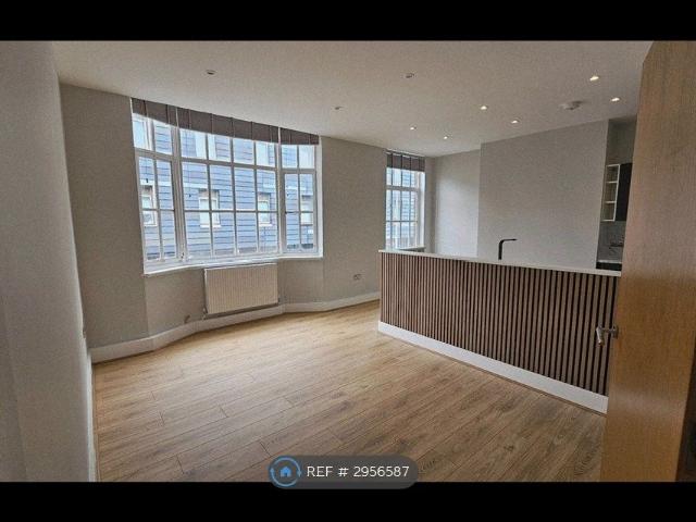 Clasketgate, Lincoln LN2, 1 bed flat to rent, £825 pcm | PrimeLocation