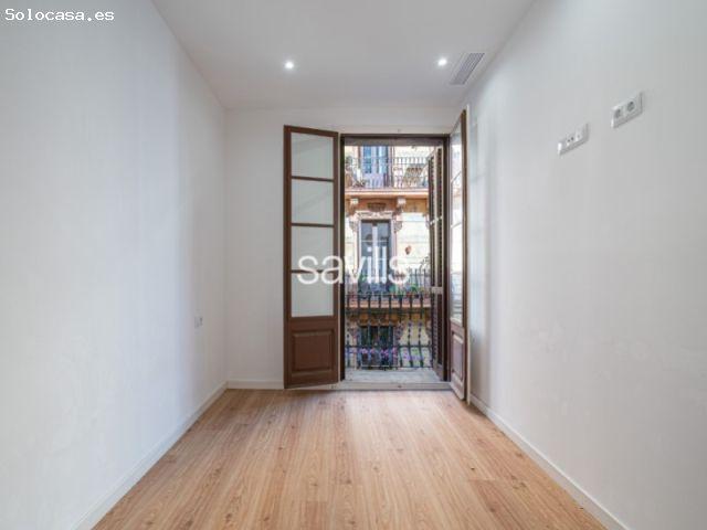 Clásico por fuera, impecable por dentro, finca regia en Gràcia