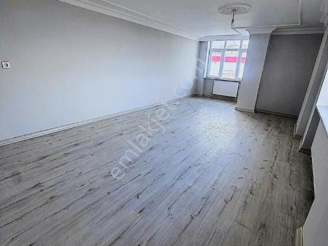 Class Emlaktan 100. Yıl Mah.satılık 140 M2 3+1 Dairemiz