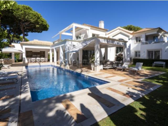 Classe e Luxo, moradia de 4 Quartos na Quinta do Lago