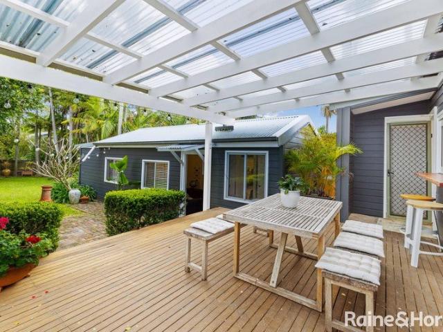 Classic Avalon Beach Cottage