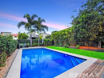 Classic allure & a dream Wynnum address Manly SS catchment, short stroll to the foreshore