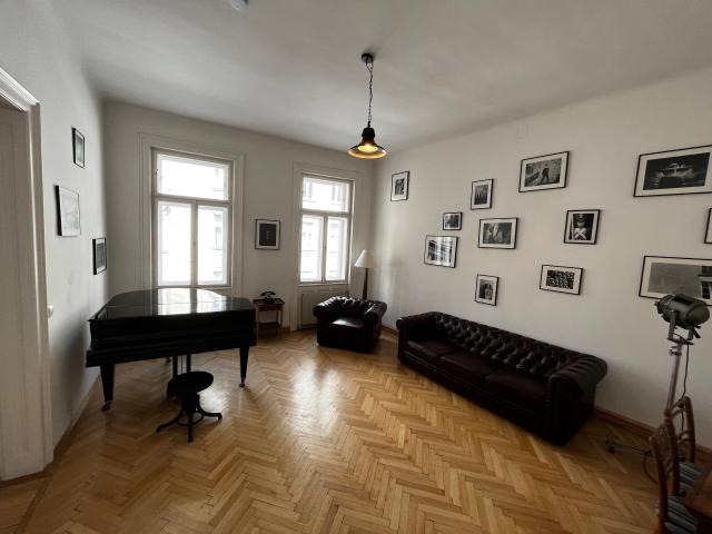Classic Apartment in Amazing Location