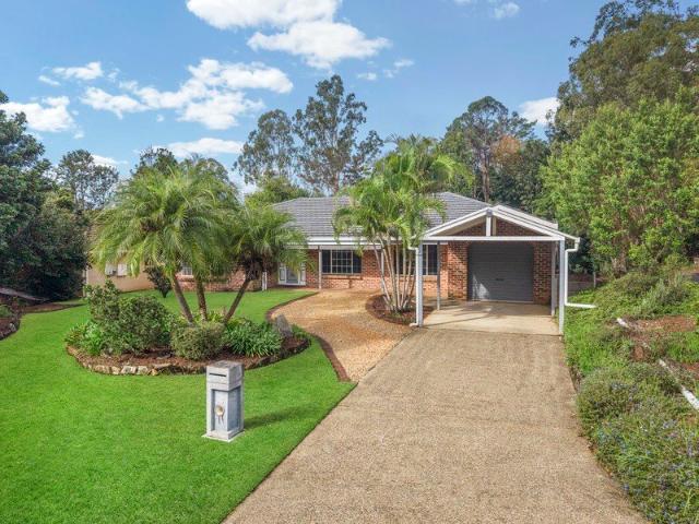 Classic Bellingen Poolside Living and Walk to Town Convenience