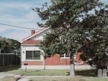 Classic bones & dual street access, opposite park