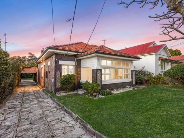Classic Californian Charm, Sunlit Living & Exceptional Family Potential