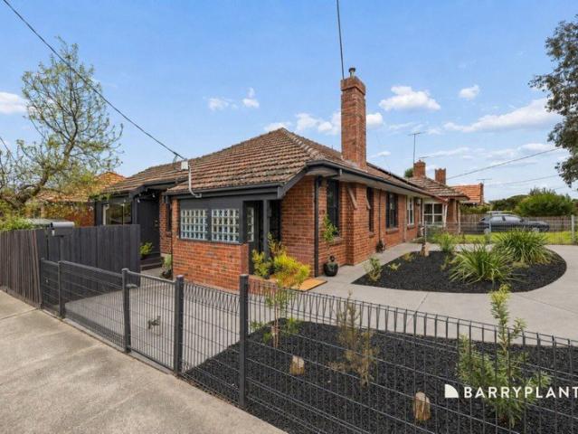 Period Preston Character. Modern Ease. A House to Call Your Own!