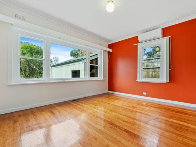Classic charm, modern comfort in a premier Macleod setting