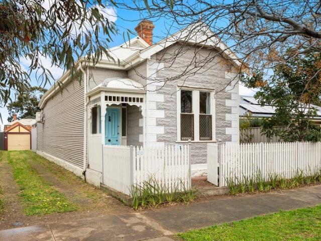 Classic Charm In The Heart Of Alberton