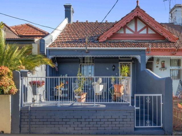 Classic Charm in the Heart of Sydenham