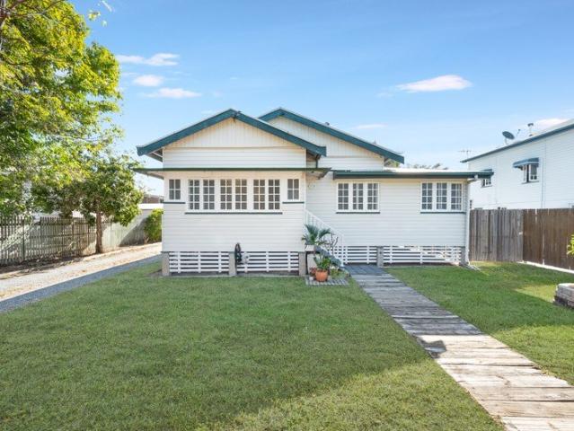 Classic Charm, Spacious Living & Sought After Pimlico Position