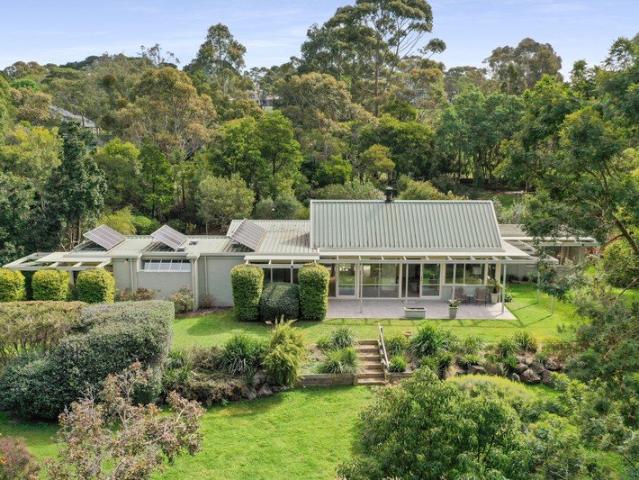 Classic Coastal Lifestyle in a Tightly Held Shoreham Pocket