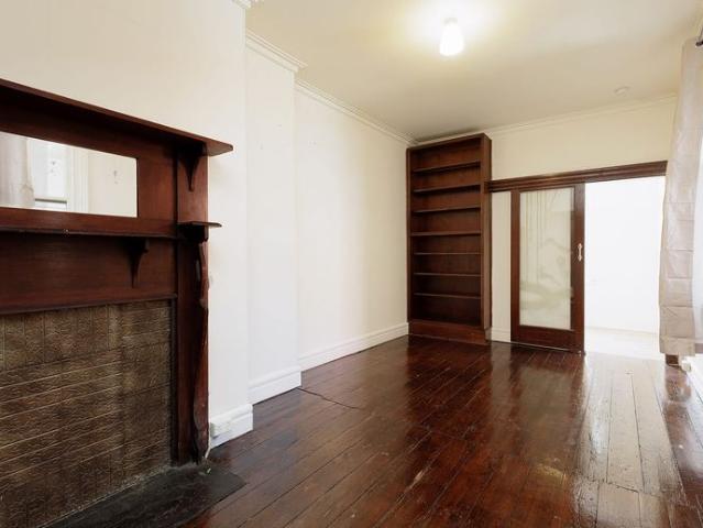 Classic Collingwood Living in an Unbeatable Location access via shopfront on Smith