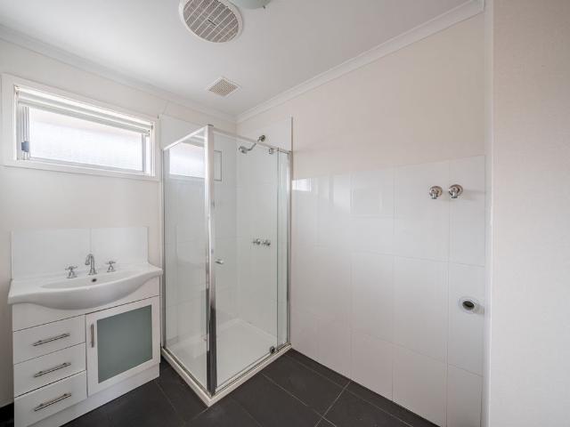 Classic Comfort in the Heart of Kingsbury!