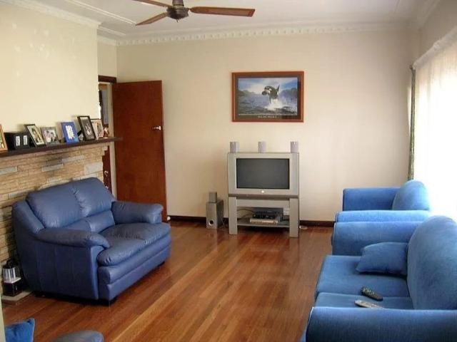 Classic Comfort with Room to Move