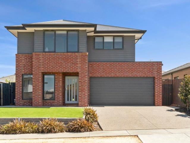 Classic Contemporary Style, Family Sized Living