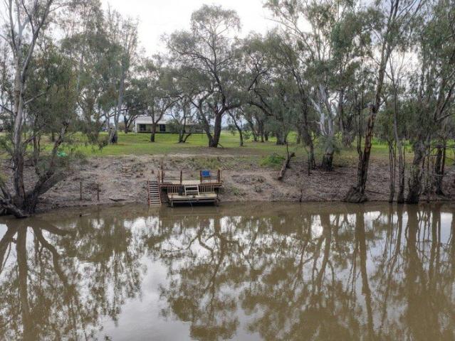 Classic Country Living on the Edward River