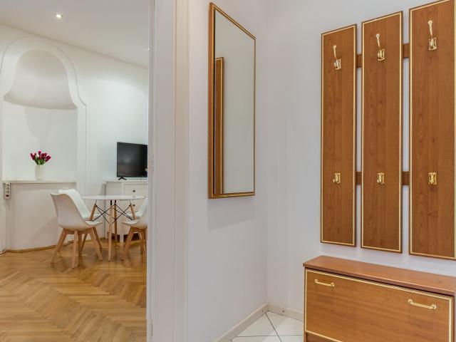 Classic Design first district, Vienna Amsterdam Apartments for Rent