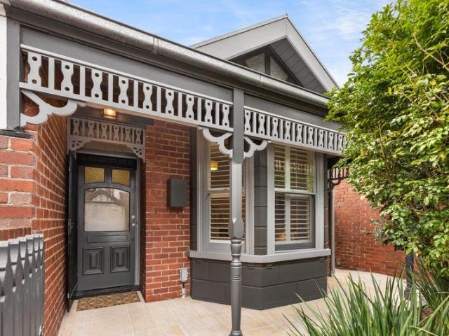 Classic Edwardian Elegance with a Sun Drenched Contemporary Heart