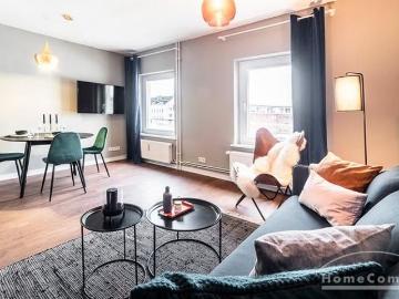 Classic Elegance & Urban Chic between exhibition halls and university