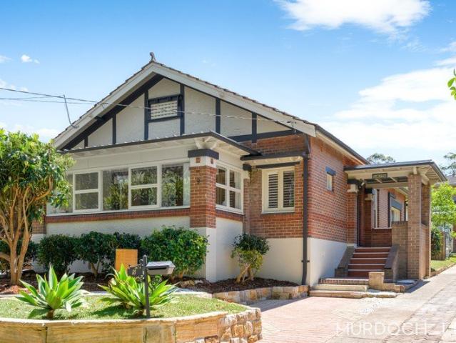 Classic Full Brick Meets Modern Living | 700m Walk to Station