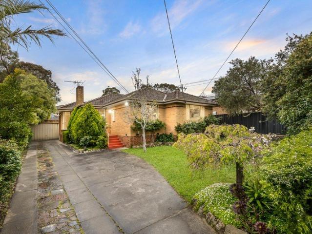 Classic Family Comfort on 564sqm with Generous Garden Space