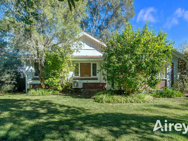 Classic Family Home – HUGE Yard!