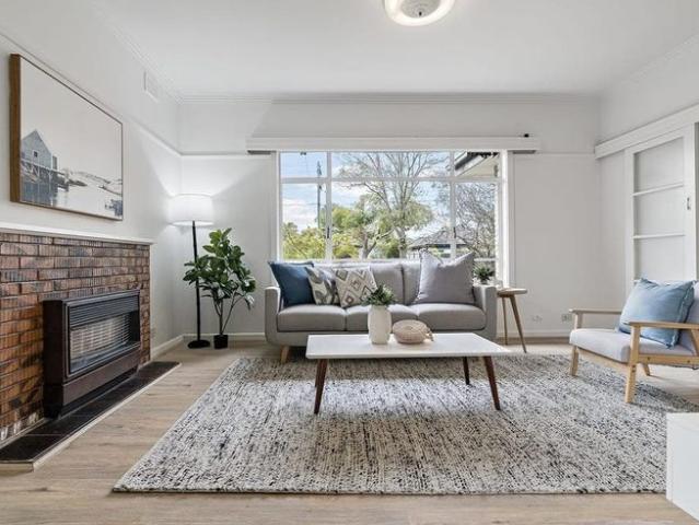 Classic Family Home in a Prime Bentleigh East Location