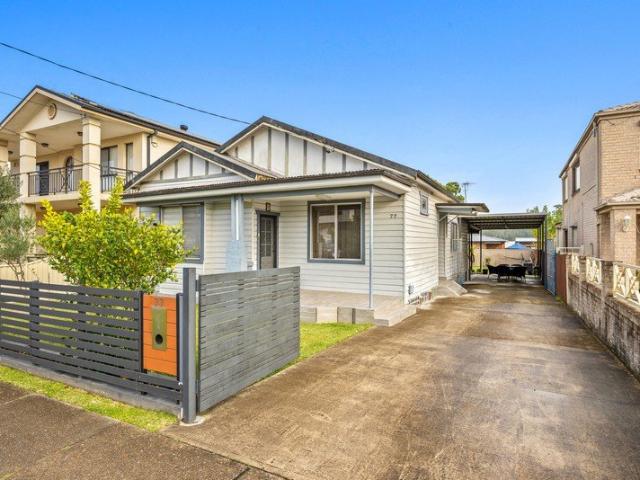 CLASSIC FAMILY HOME POSITION AND POTENTIAL 537SQM BLOCK OPEN TO VIEW SATURDAY 1 TO 1.30PM
