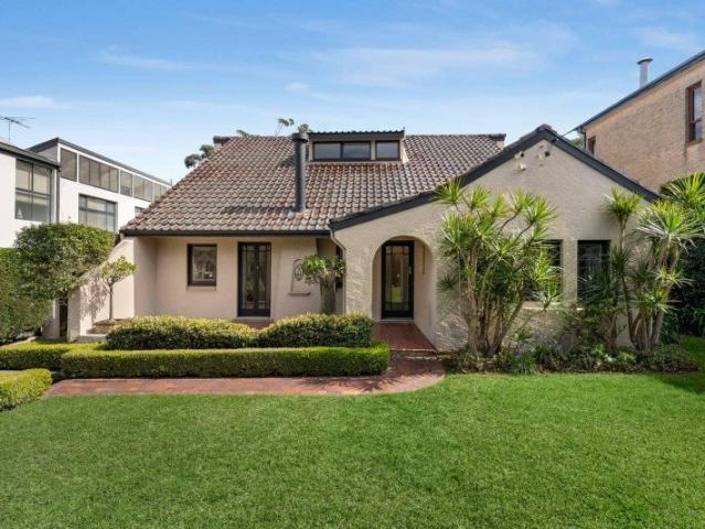 Classic family home with Middle Harbour views in blue ribbon address
