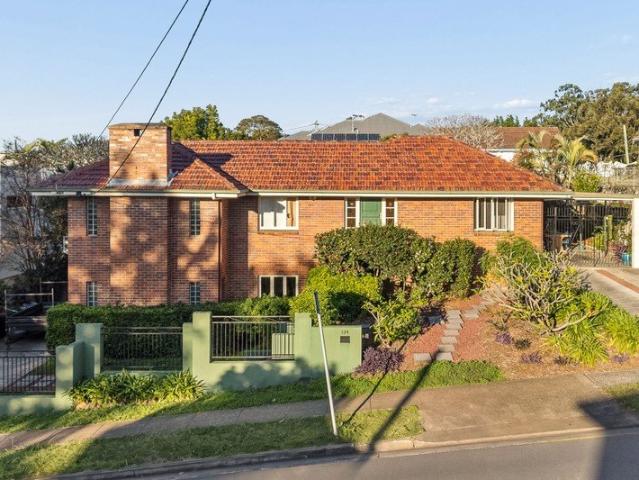 Classic Family Living on 759sqm with Subdivision Potential