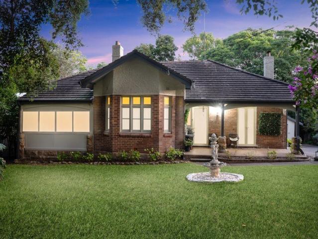 Classic Grandeur on 1,088sqm with New Renovation & DA Approval