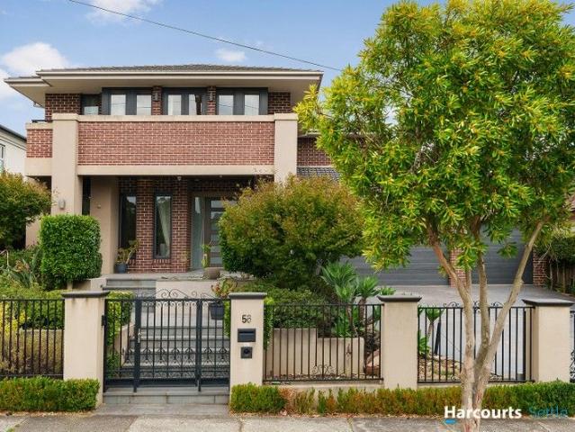 Classic Home in Glen