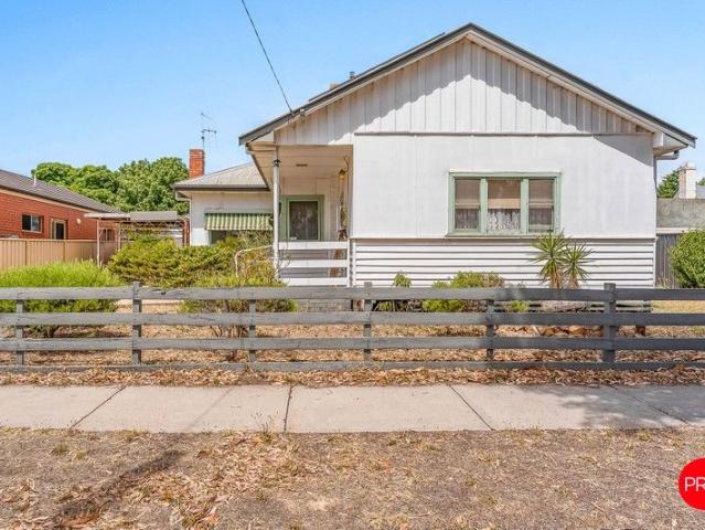 Classic Home on 993m² in Prime Flora Hill