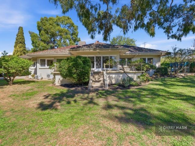 CLASSIC HOME ON THE KING RIVER