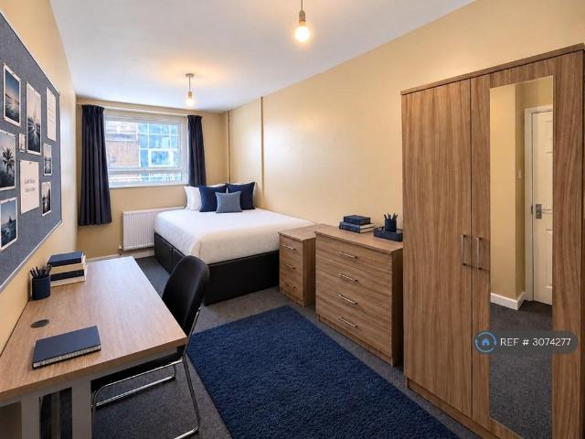 Classic House, Bristol, BS1 7 bed flat to rent £5,530 pcm £1,276 pw