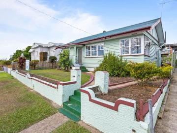 Classic Kedron Living with Lifestyle & Potential