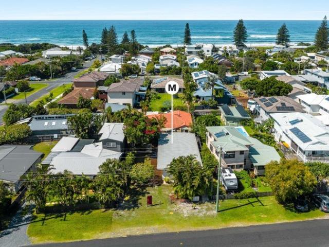 Classic Lennox beach house where lifestyle and potential unite