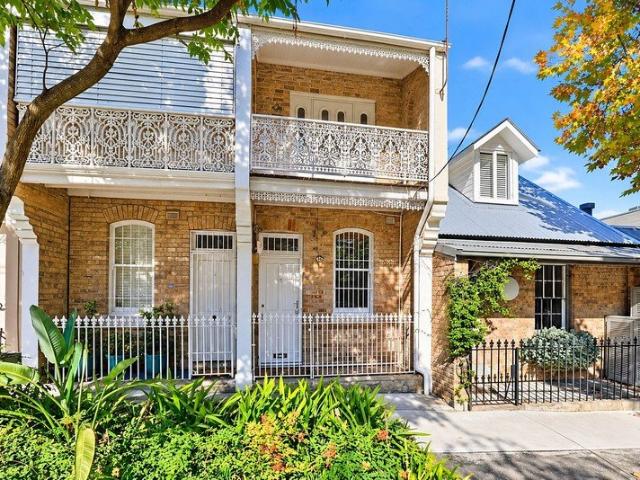 Classic Paddington Terrace in a Sought after Pocket