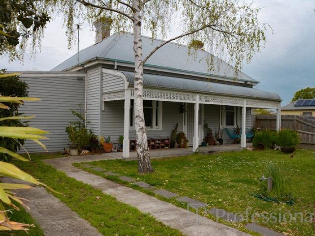 CLASSIC PERIOD HOME PRICED TO SELL!