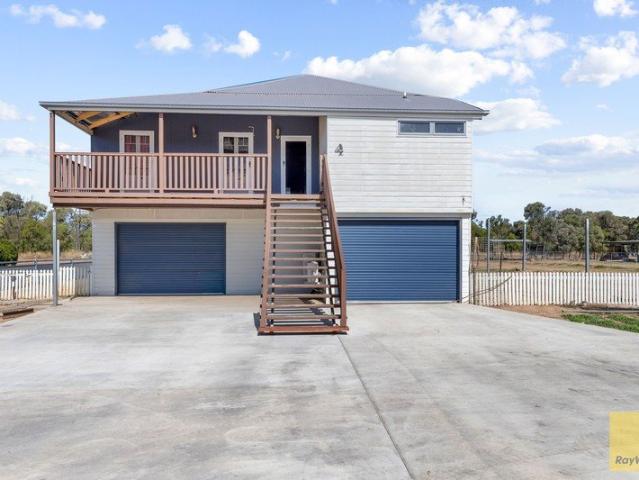 Classic Queenslander with Modern Luxury on One Acre