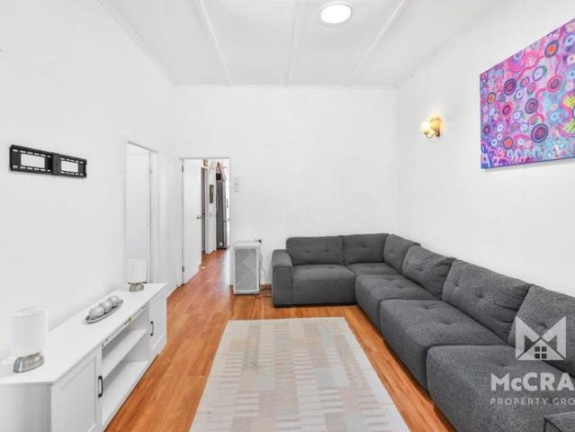 CLASSIC QUEENSLANDER WITH RENOVATION POTENTIAL